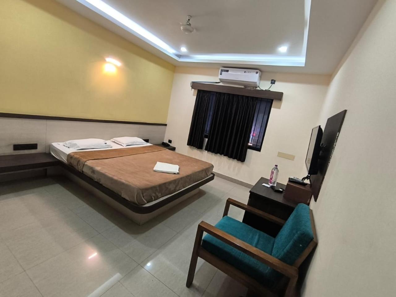 Hotel Pbs Grand Hospet Luaran gambar
